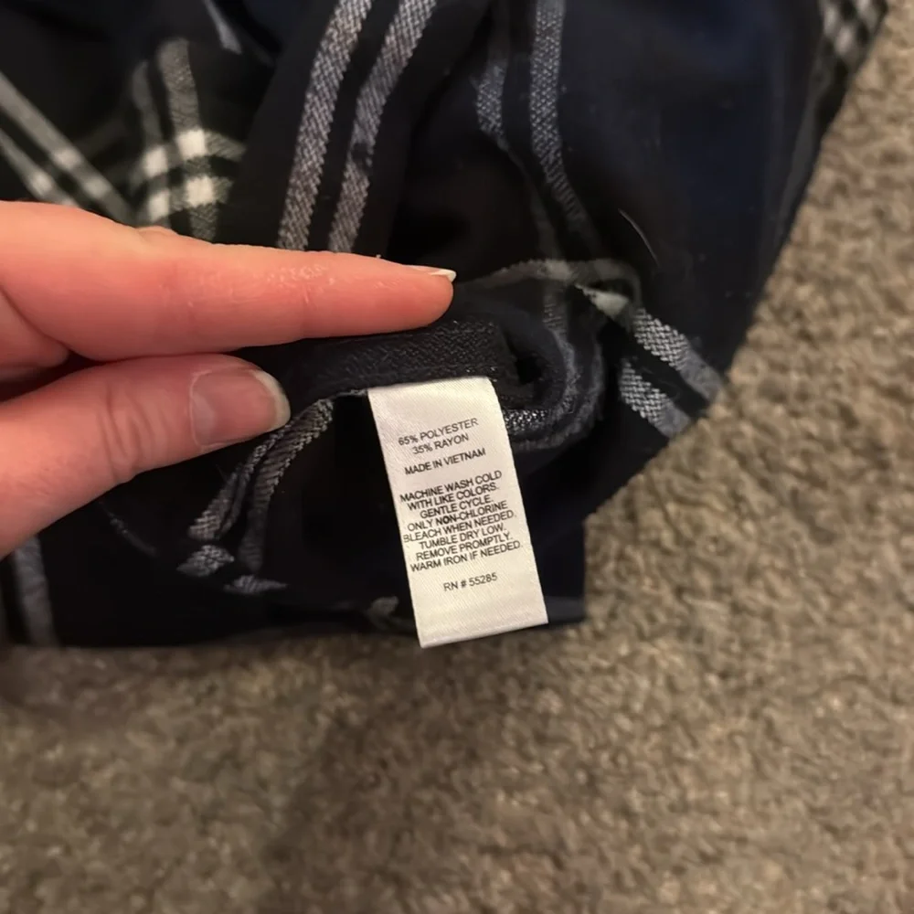 Flannel | Express - Picture 5 of 5